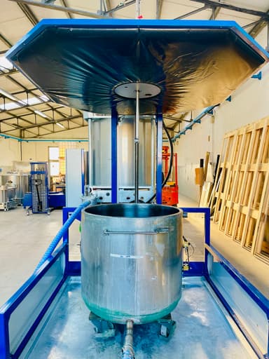 Image of BascaLC - Tank, IBC & Drum Cleaner